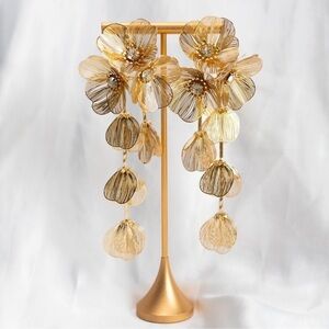 Zara Famous Kate Middleton Floral Statement Earrings